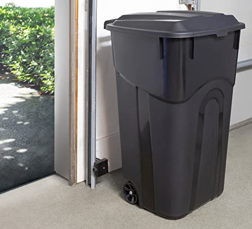Best Trash Cans For Outside