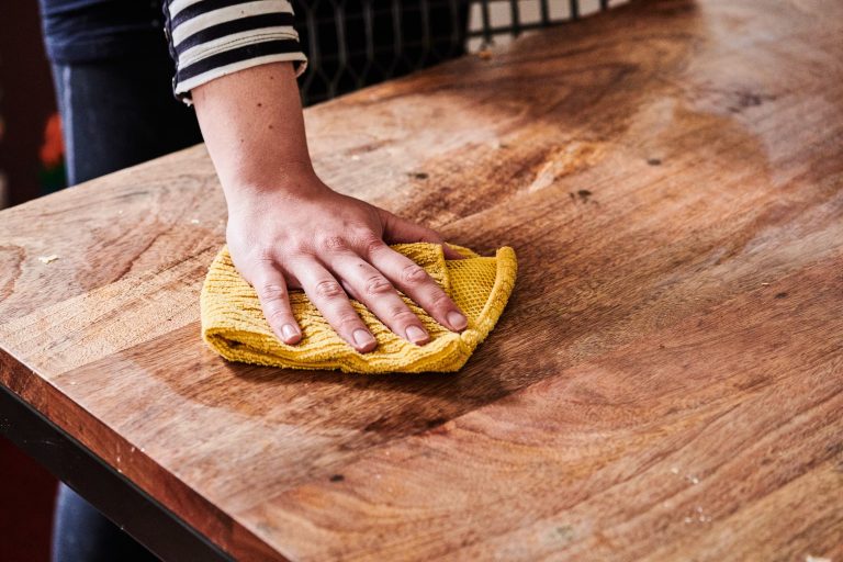 How To Clean Wood Table