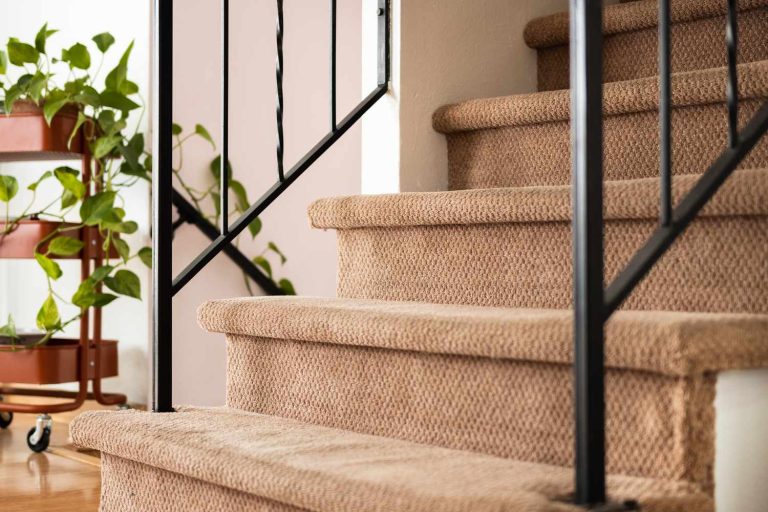 How To Choose The Carpet For Stairs