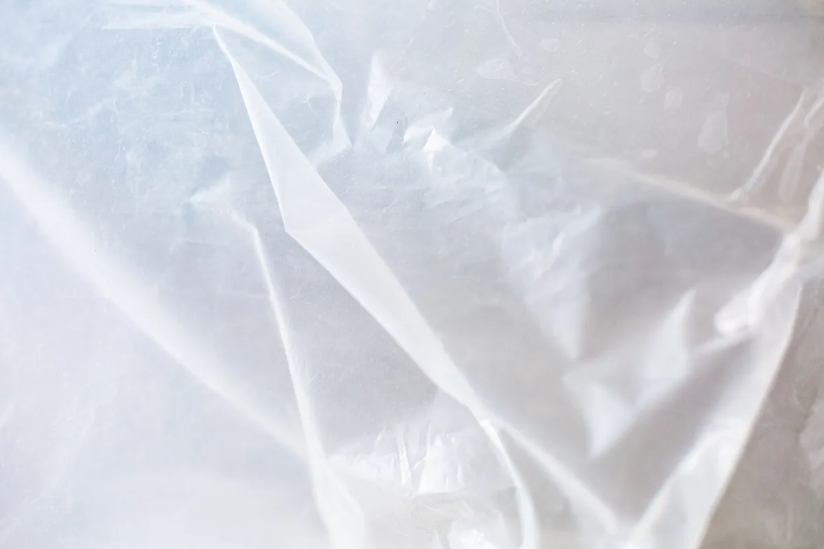 how to get rid of cloudy film on plastic blender