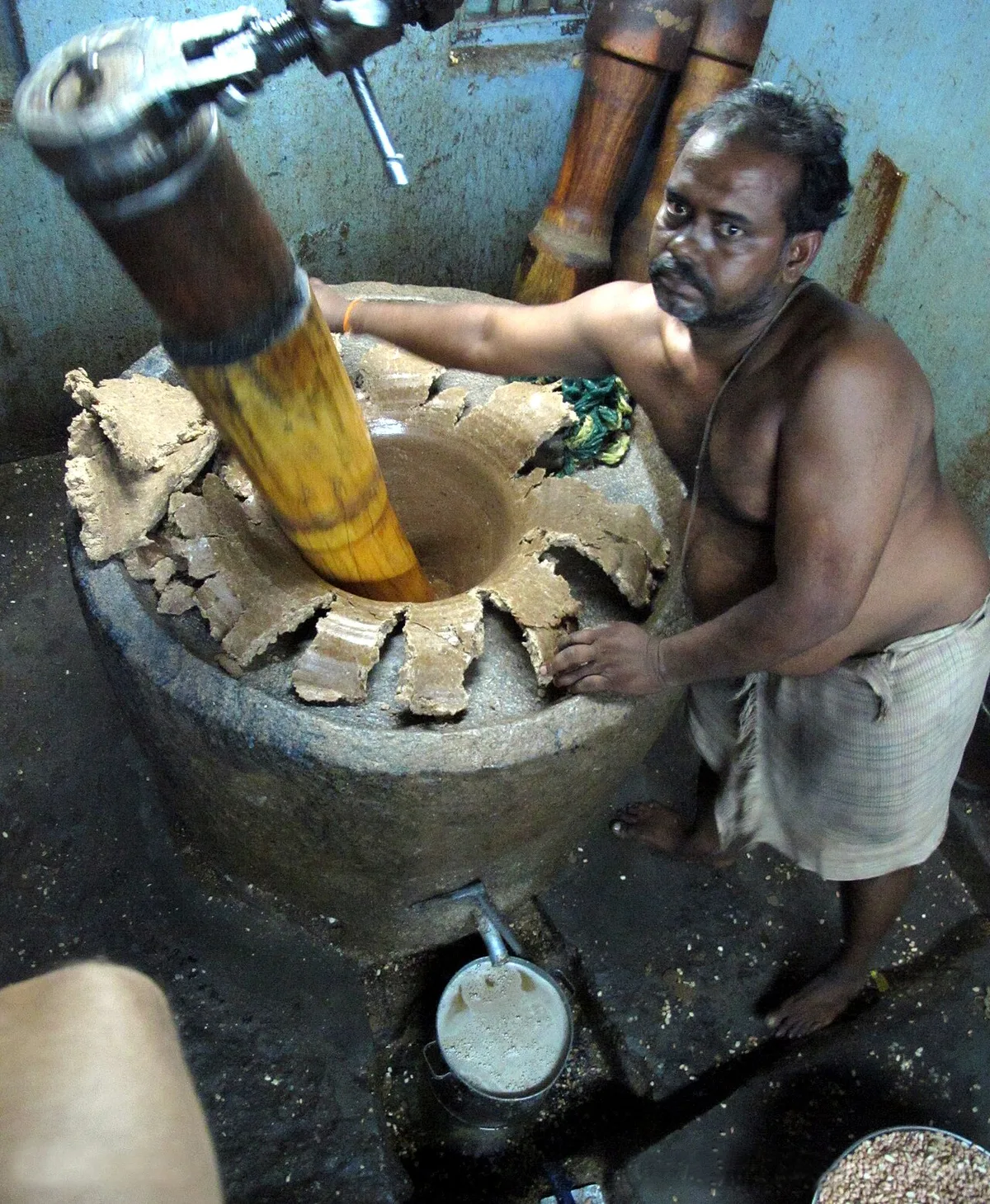 how to grind coffee beans in a blender without a grinder