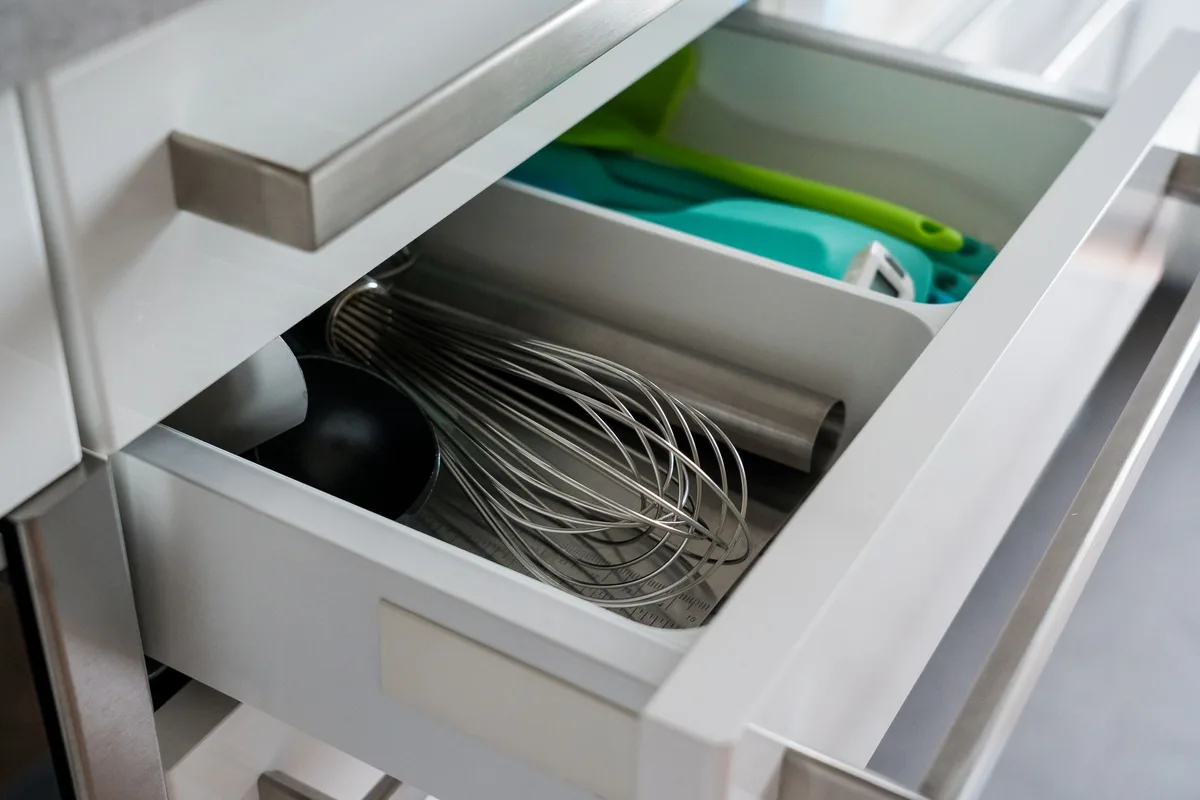 kitchen spatulas organizer
