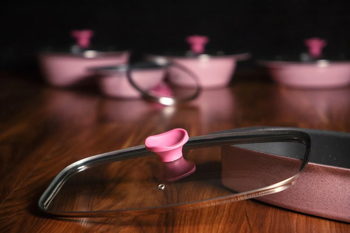 nonstick pan wear and tear