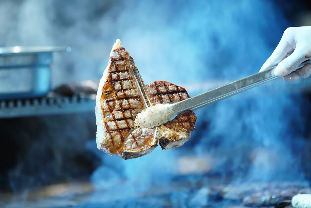 how to grill using a pair of tongs