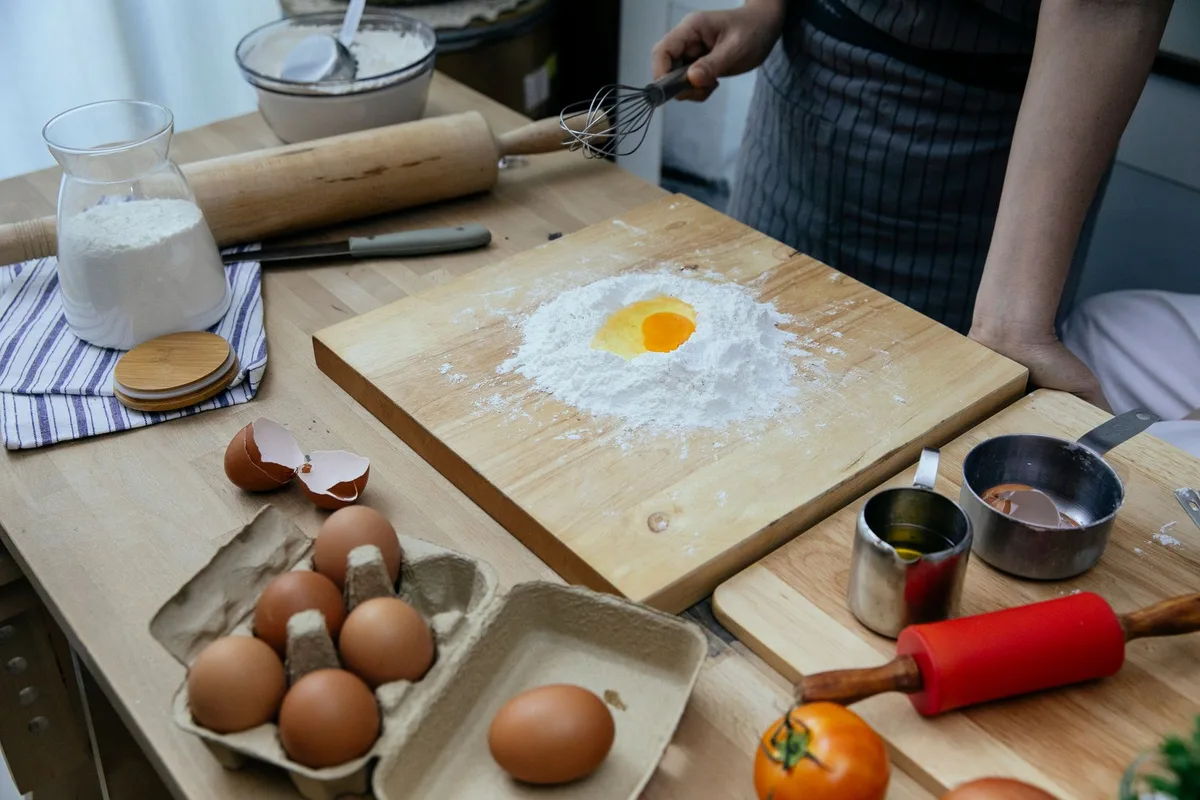 dough whisk vs spoon