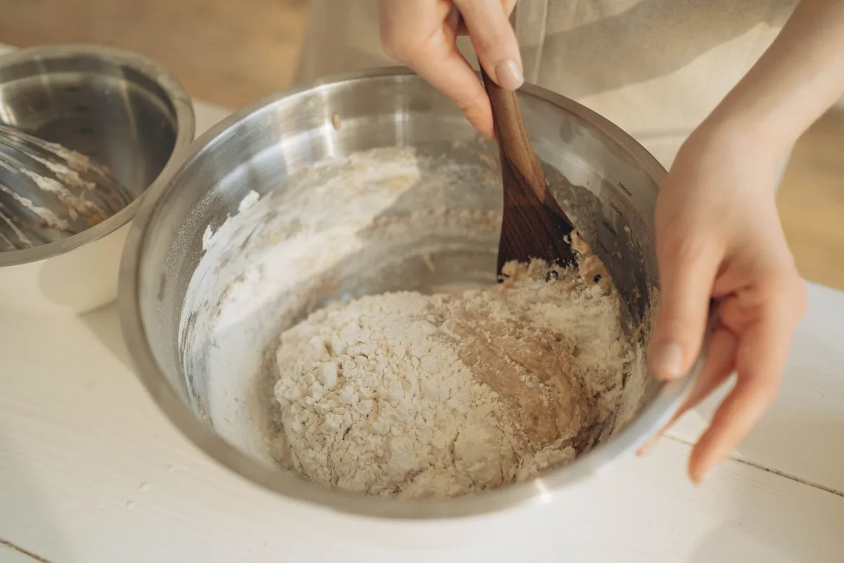 how to use dough whisk