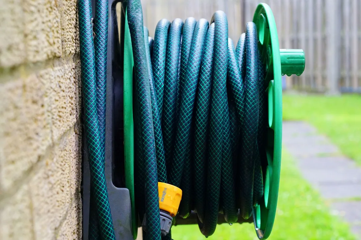 drain hose routing