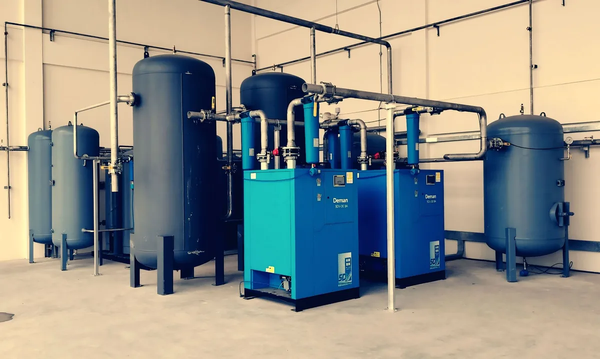 refrigerant compressor vs desiccant dehumidifier comparison